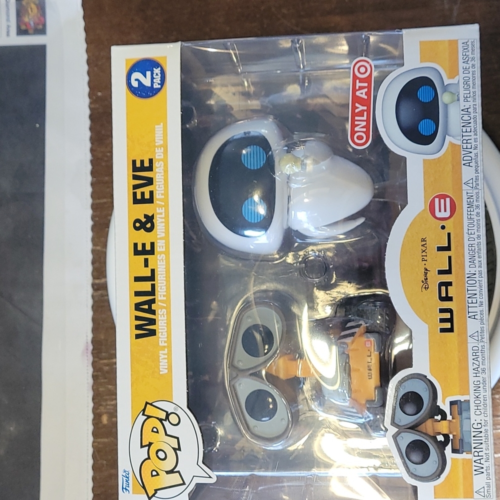 Wall-E and Eve